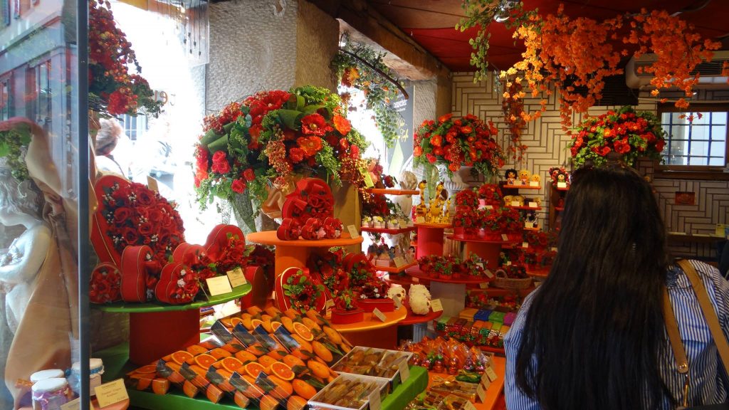 Flower, chocolate shop