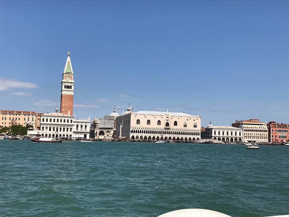 fashion capital Italy gondolas